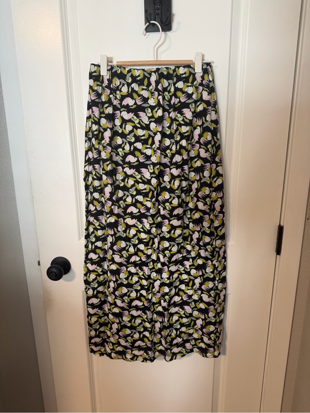 Dip Printed Midi Skirt - Black with Pink & Green woman’s xs skirt button accent - Picture 4 of 6